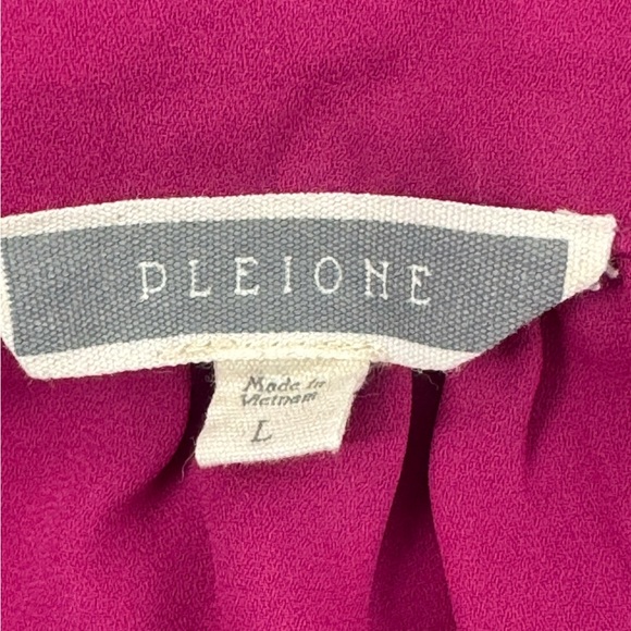 Pink V-Neck Sleeveless Blouse Large - Picture 4 of 6